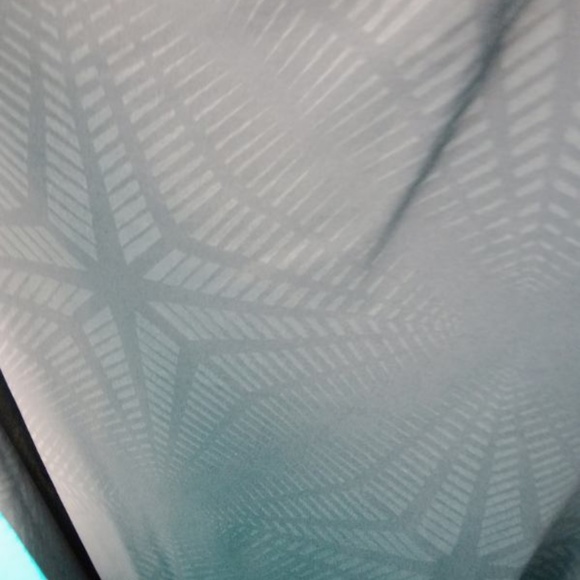 UNDER ARMOUR Tank - Top - New With Tags 🏷 Unique Inside Pattern Sweat Tech - Picture 5 of 6